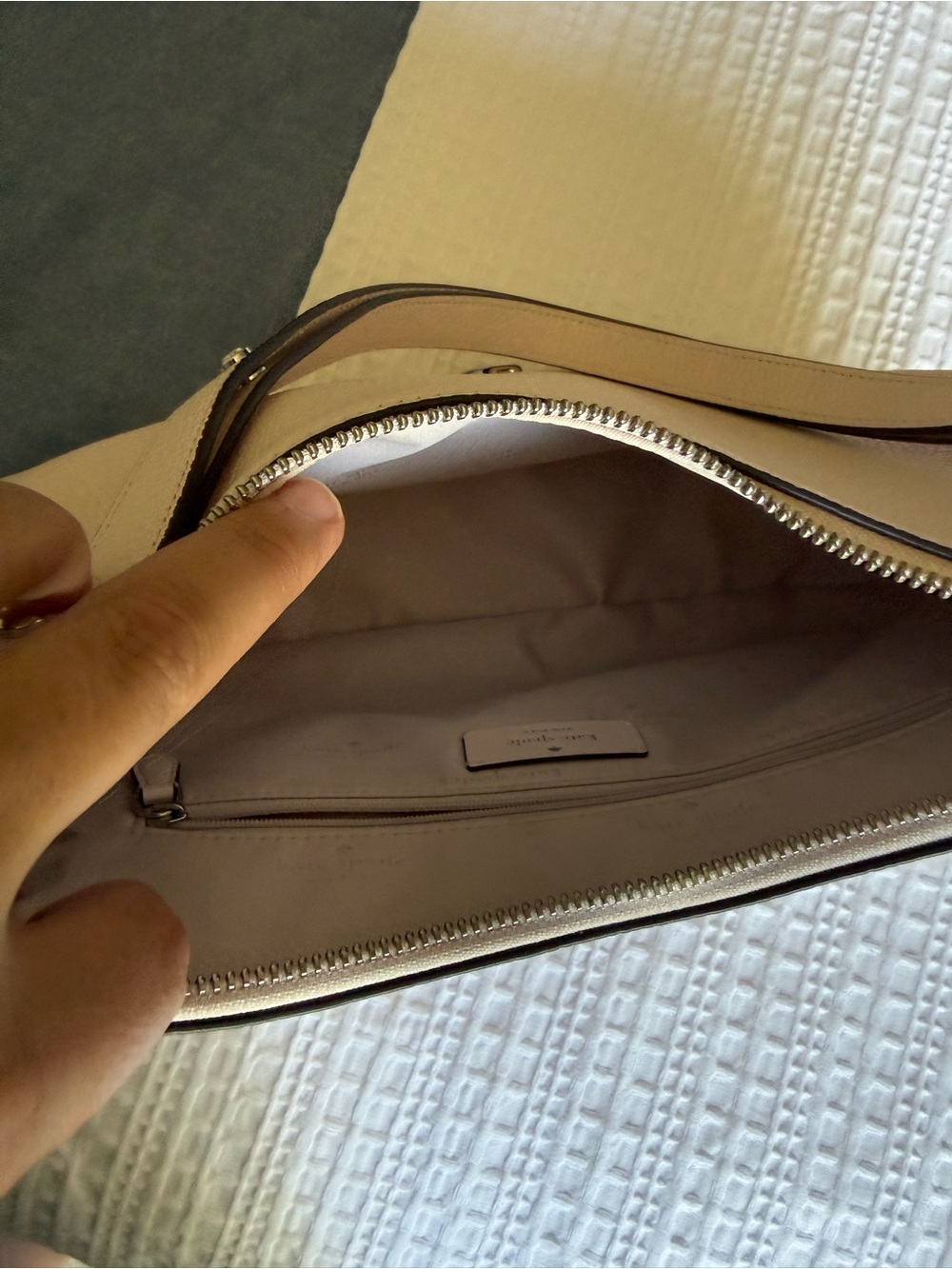 kate Spade Pebbled Leather Bag in Blush - Picture 4 of 10